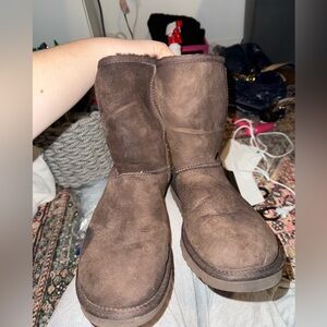 Classic Brown Women's Boots
